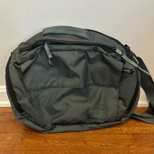 Mystery Ranch District Pro - Mineral Gray colorway